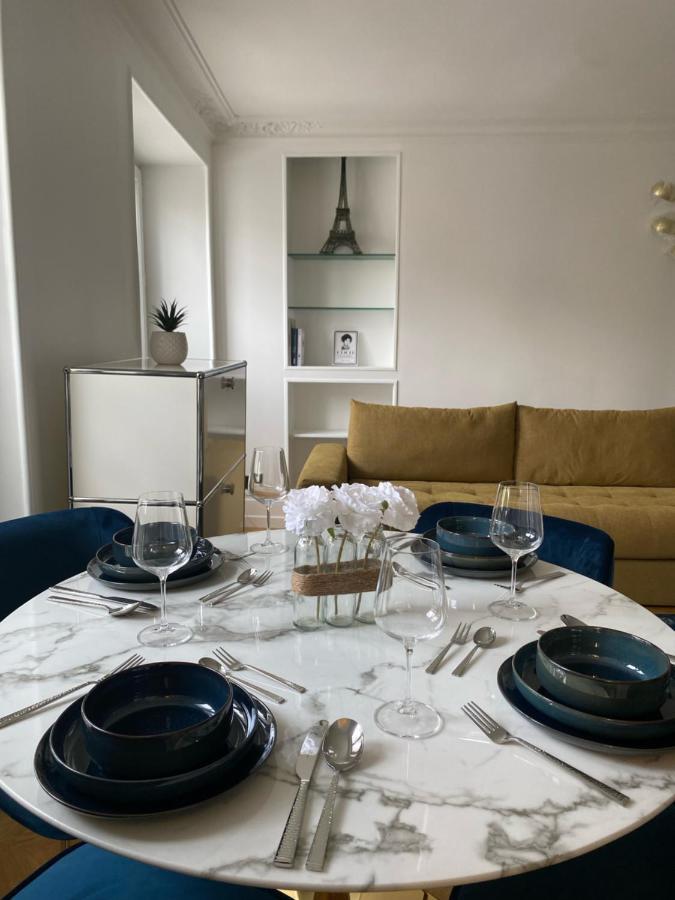 Studio Pres Des Champs-Elysees Paris Exterior foto