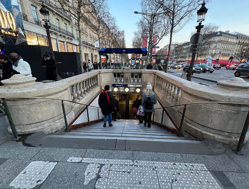 Studio Pres Des Champs-Elysees Paris Exterior foto